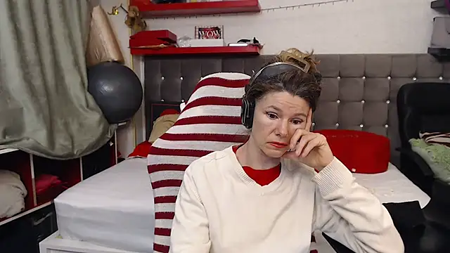 kellyterapy's cam snapshot