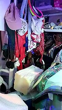 gurlnips live sex cam