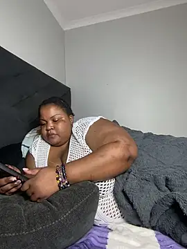 MissLola27 live sex cam