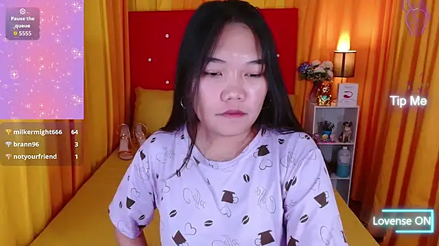 XxSexyPinay4uxX's cam snapshot