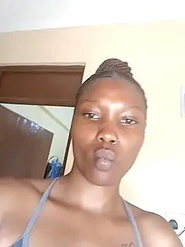 Pinky_shyee live sex cam