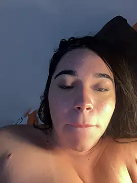 SofiaWildee live sex cam