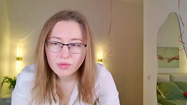 KimFoxie's cam snapshot