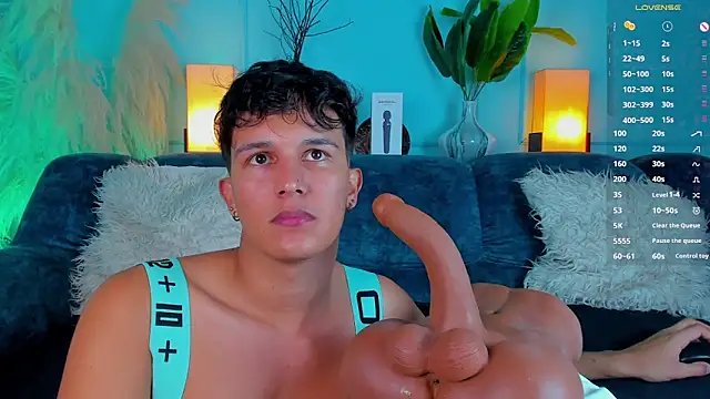 Leo_Savage_ live sex cam