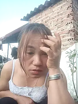 cutebobi's cam snapshot