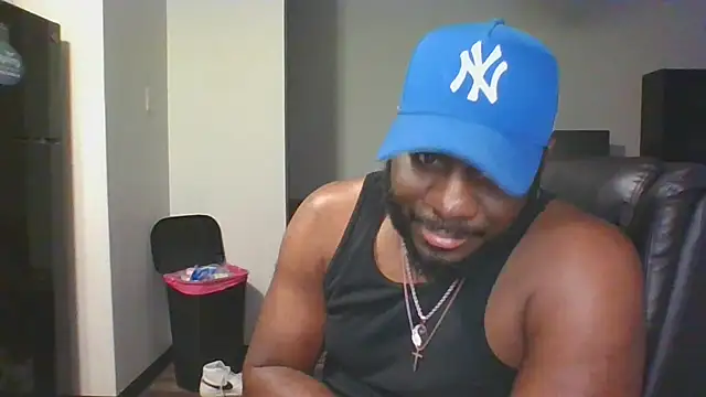 Stayinalive1992 live sex cam