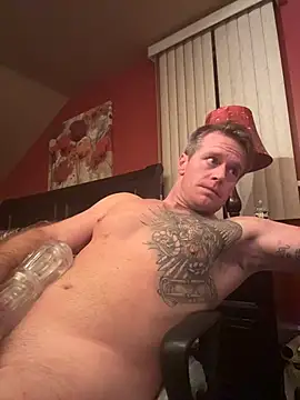 DILFiGuess1 live sex cam