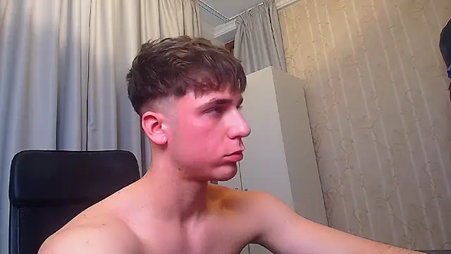 KellenWest live sex cam