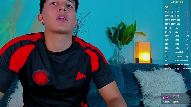 Leo_Savage_ live sex cam