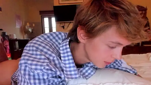 angleAndy live sex cam