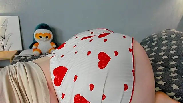 EthalCarlsqq's cam snapshot