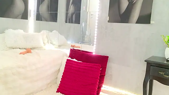 celia_chanel's cam snapshot