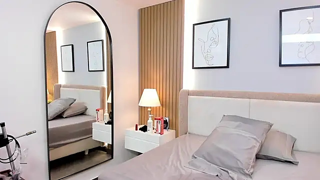 irene_lopes's cam snapshot