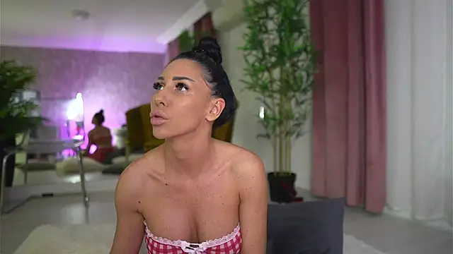 MyaBlack's cam snapshot