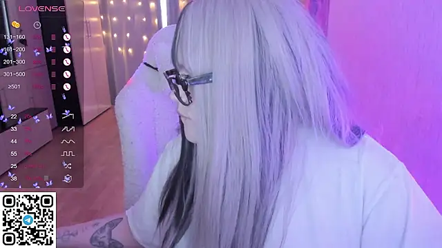 SelenaCute live sex cam