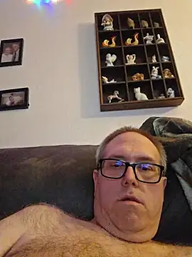 Smallone327 live sex cam