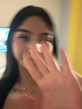 Laura-Khalifa live sex cam