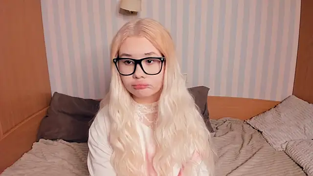 OraliaTumbleston's cam snapshot