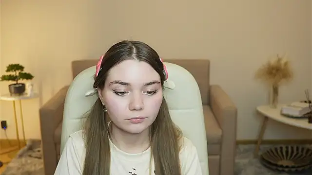 EdythOrwin's cam snapshot