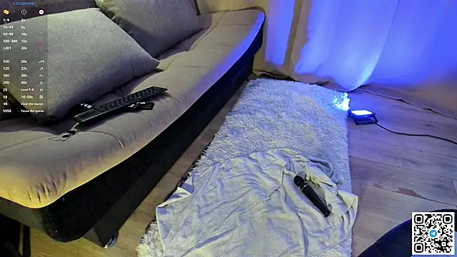 Logan_mett live sex cam