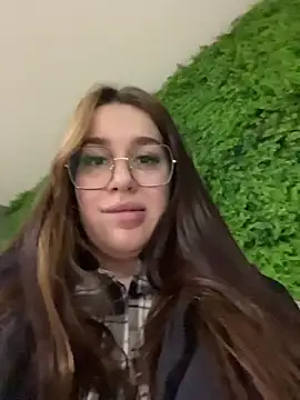 VikiDemini live sex cam