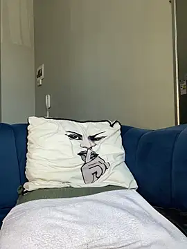 Curveysinaa live sex cam