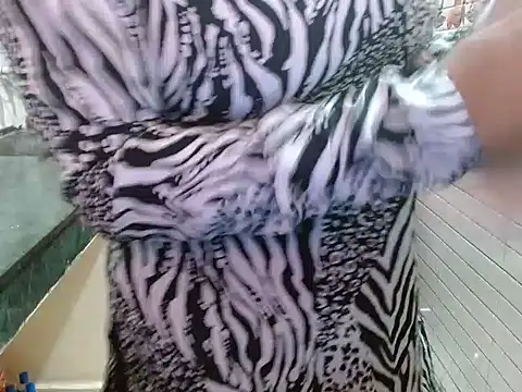 LovingPihu's cam snapshot