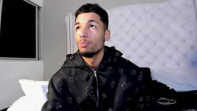 Thiagoferreti live sex cam