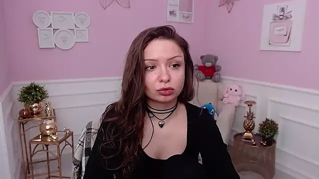 LucySkilar live sex cam