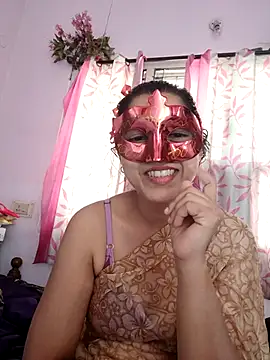 thanusi_2's cam snapshot