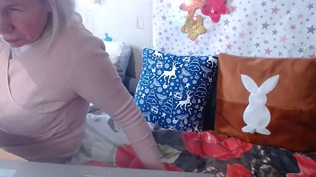 QueenLana live sex cam