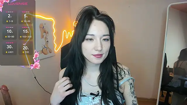 AliceeinWonderlanddd's cam snapshot