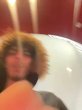 Albino1122 live sex cam