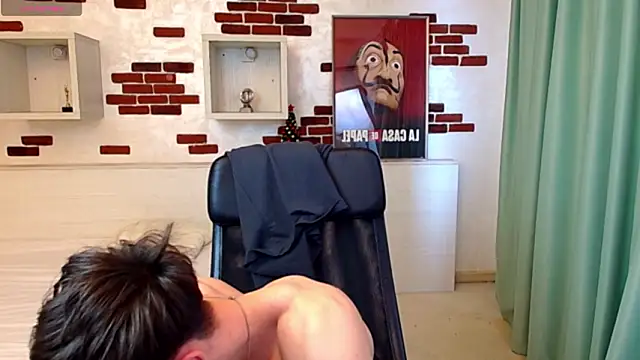 BradyFlint live sex cam