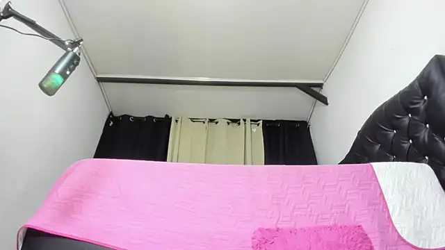 martinaclark's cam snapshot