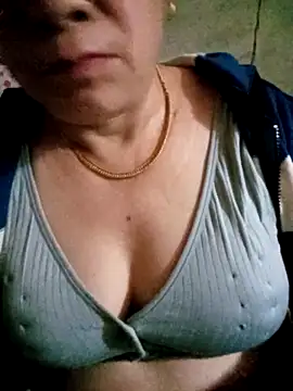 small-house123 live sex cam