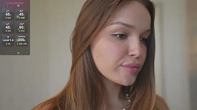 PeachyLina live sex cam