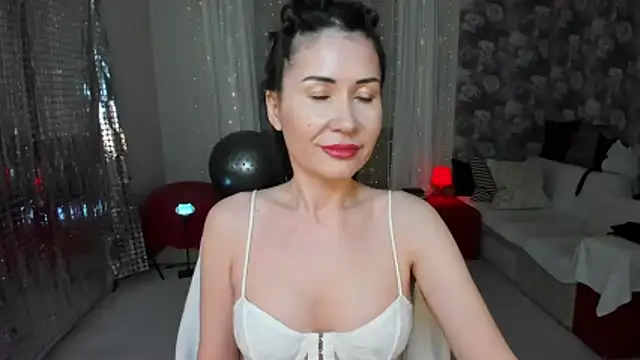 KarinaSweeety live sex cam
