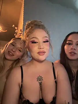 RollDollsi live sex cam