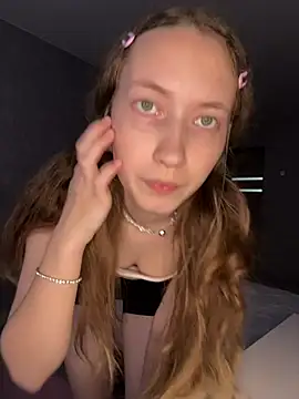 Holy_Poly's cam snapshot