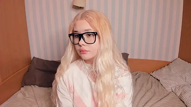 OraliaTumbleston's cam snapshot