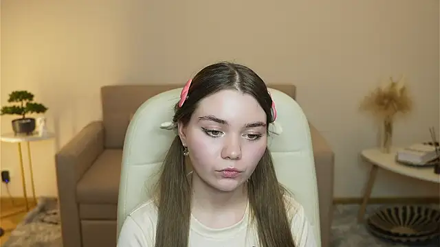 EdythOrwin's cam snapshot