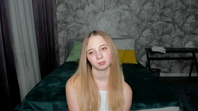 Esme_Brady's cam snapshot