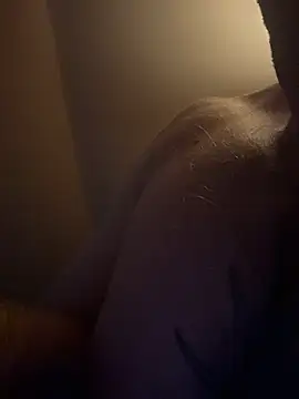 DILFiGuess1's cam snapshot