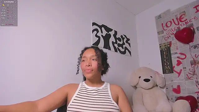 Nia13's cam snapshot