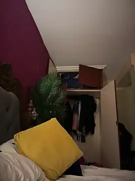 Sexybubblebuttt live sex cam