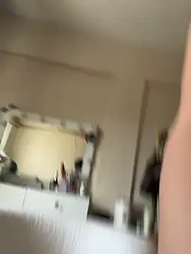 Yummy-deniz live sex cam