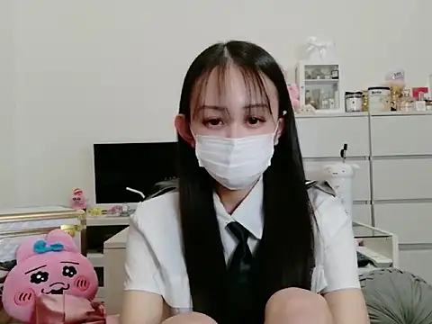 Miku_chann live sex cam