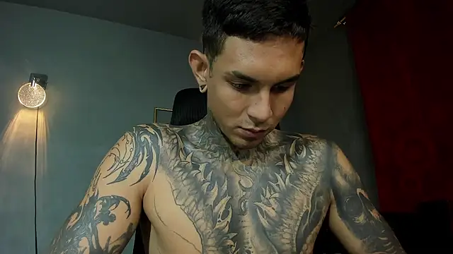 Travistanner_28 live sex cam