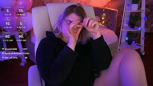 CoolTatis live sex cam